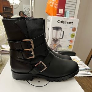 Steve Madden size 11 boots